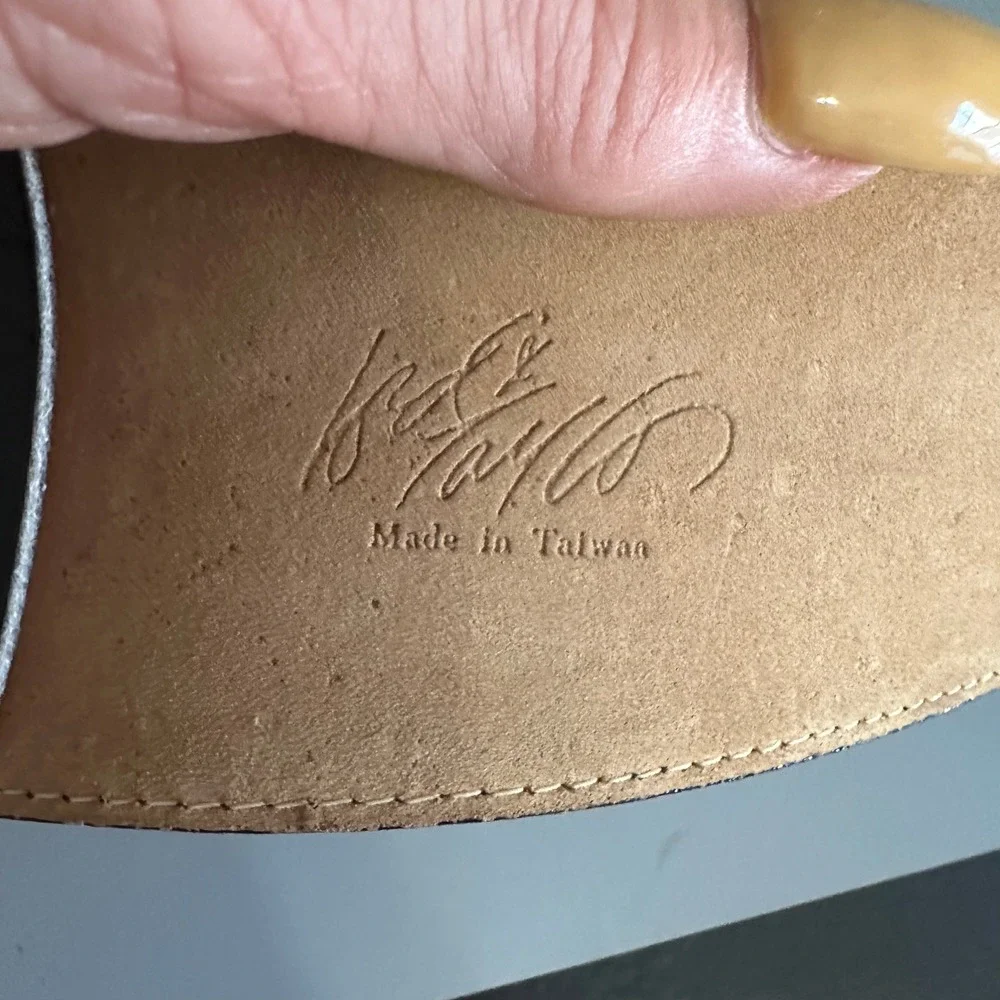 Lord & Taylor Vintage Black Leather Wide Waist Belt Gold Twisted Buckle Medium
